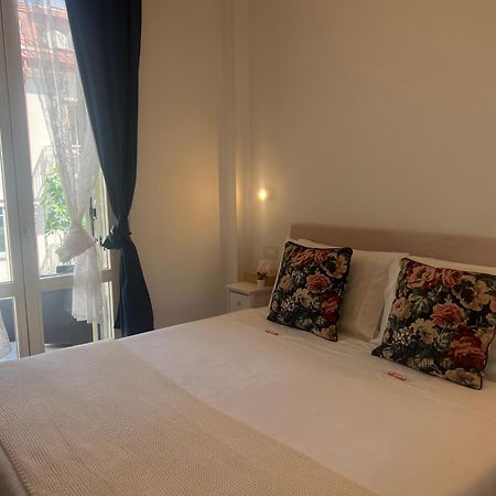 Regina Milano In Melegnano - Wifi, Breakfast Box And Terrace Apartamento Exterior foto