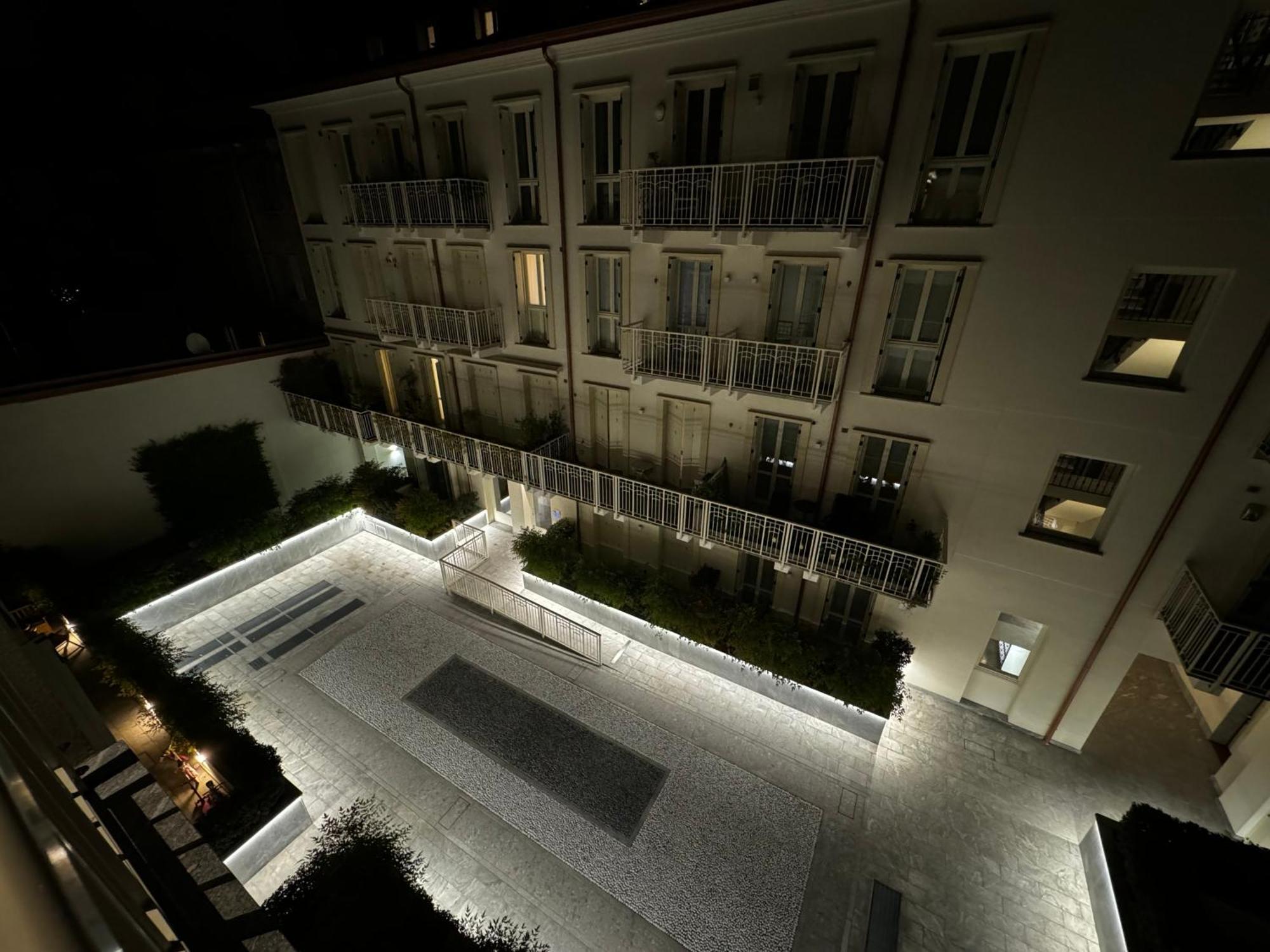 Regina Milano In Melegnano - Wifi, Breakfast Box And Terrace Apartamento Exterior foto