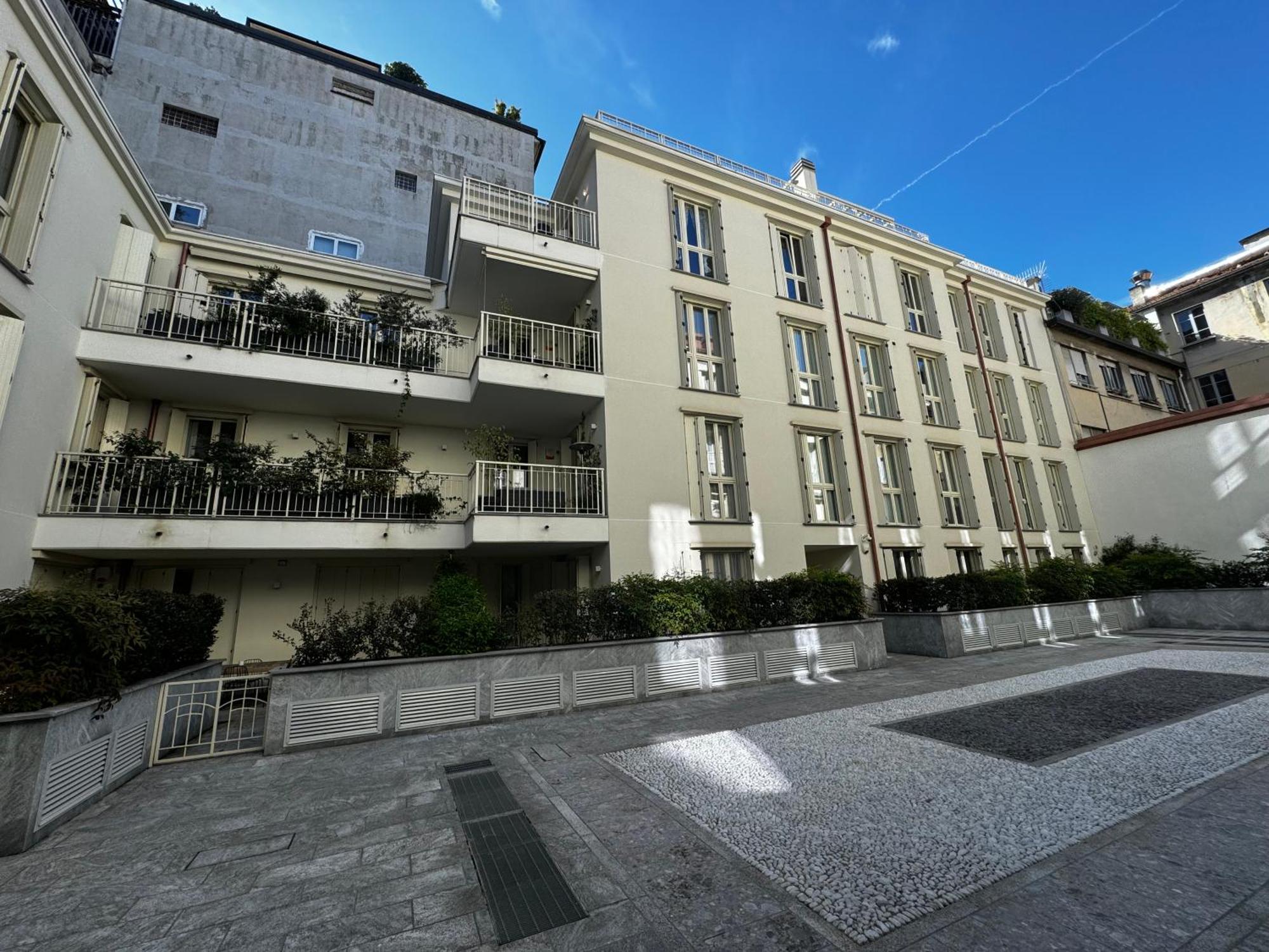 Regina Milano In Melegnano - Wifi, Breakfast Box And Terrace Apartamento Exterior foto