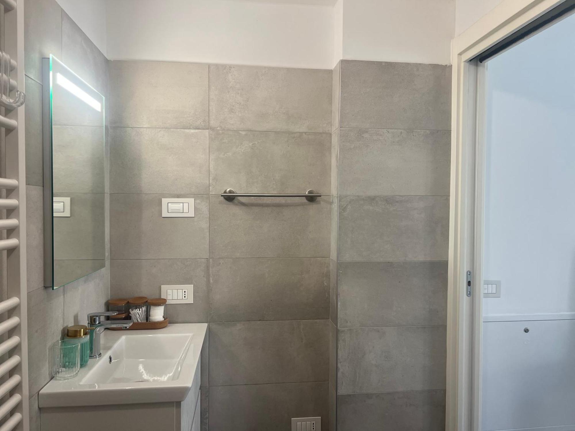 Regina Milano In Melegnano - Wifi, Breakfast Box And Terrace Apartamento Exterior foto