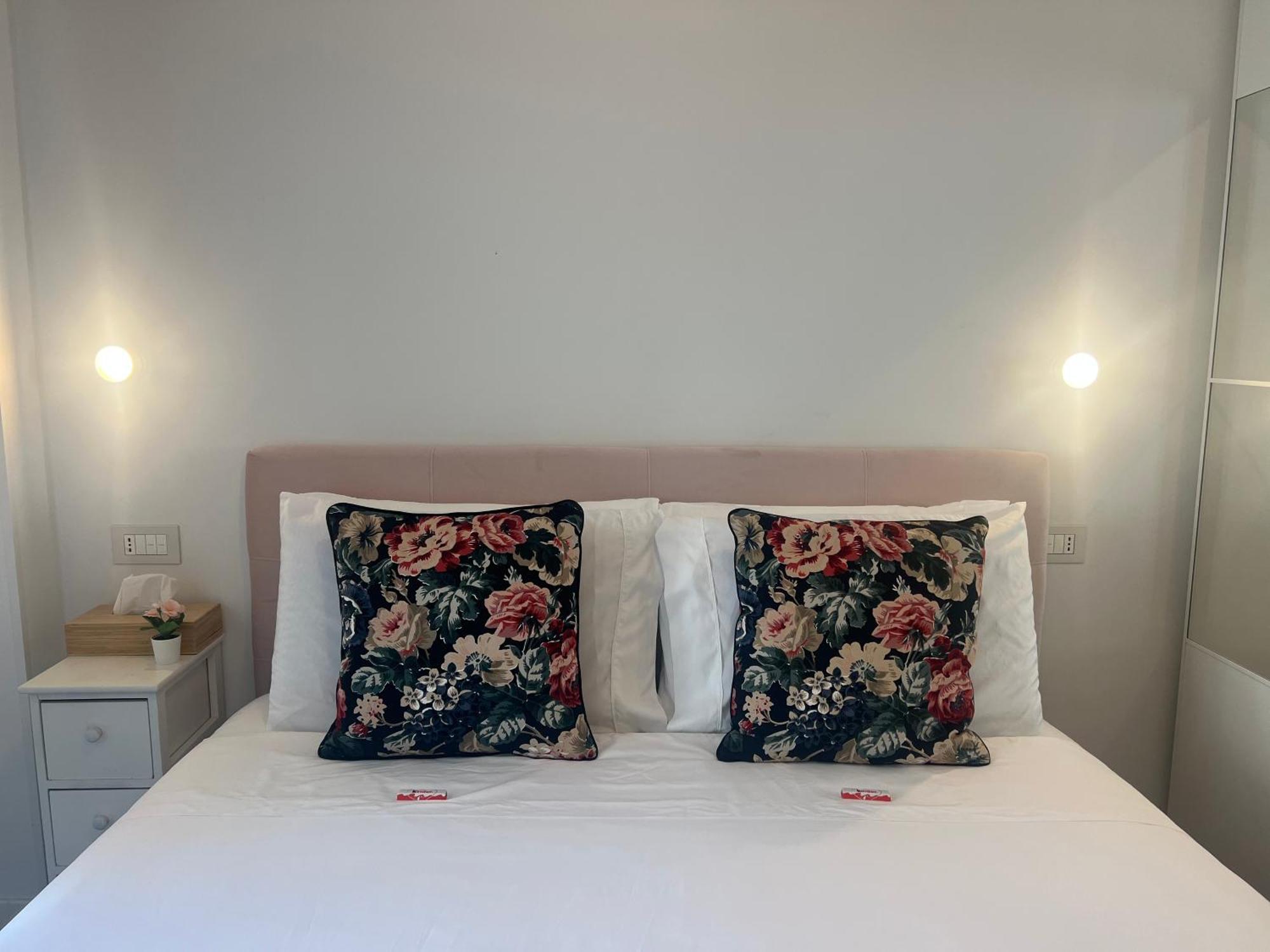 Regina Milano In Melegnano - Wifi, Breakfast Box And Terrace Apartamento Exterior foto
